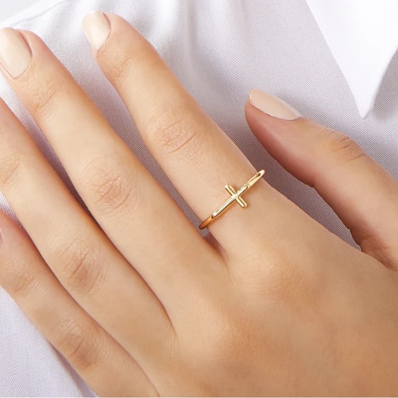 🆕 Horizon Cross Ring - Picture 1 of 4